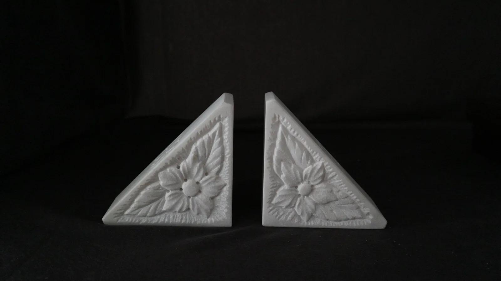 book holder2